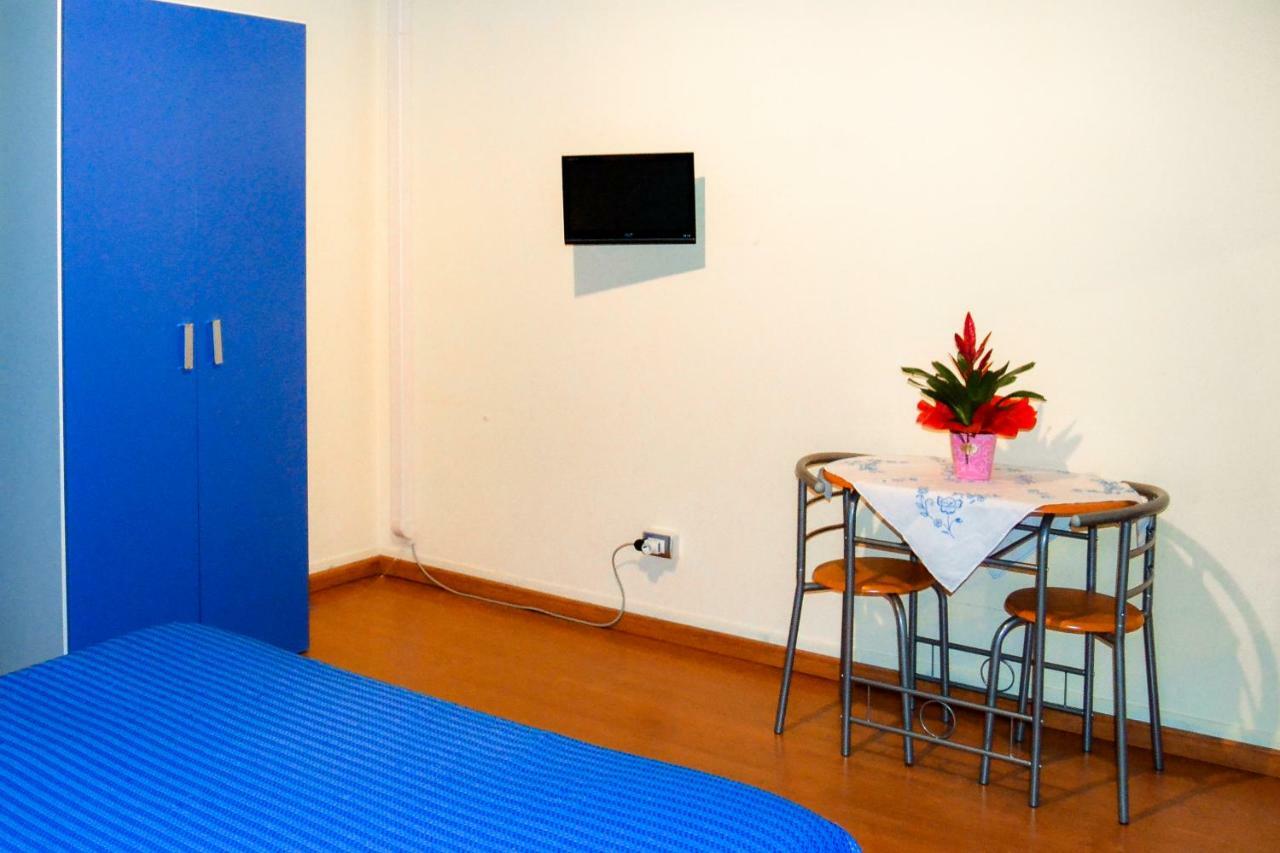 Cheap In Center Hotell Palermo Exteriör bild