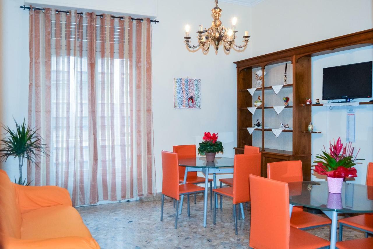 Cheap In Center Hotell Palermo Exteriör bild